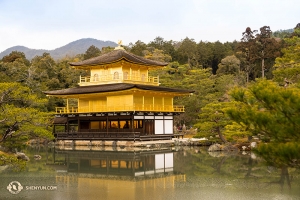 Dieses Motiv könnten Sie als eines der bekannten Mac-Homescreen-Bilder wiederkennen. Oder Sie könnten es zu Ihrem eigenen machen. Der Kinkaku-ji Tempel in Kyoto. (Foto: Erster Tänzer Kenji Kobayashi, aufgewachsen in Japan)
