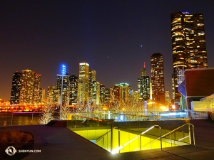 Ein Teil der Skyline von Chicago aus der Richtung des Theaters und des Millennium Parks. (Foto: Tänzer Jun Liang)