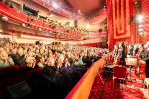 Im Rahmen ihrer 10-Städte-Tournee durch das Vereinigte Königreich trat Shen Yun auch im New Theatre in Oxford auf.