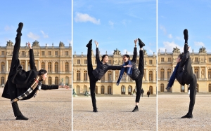 Die Pracht des Schlosses von Versailles inspiriert die Tänzerinnen Olivia Zhang, Angelina Wang, Vivian Dong und Karla Lin dazu, der Szene ihre eigene künstlerische Note zu verleihen.